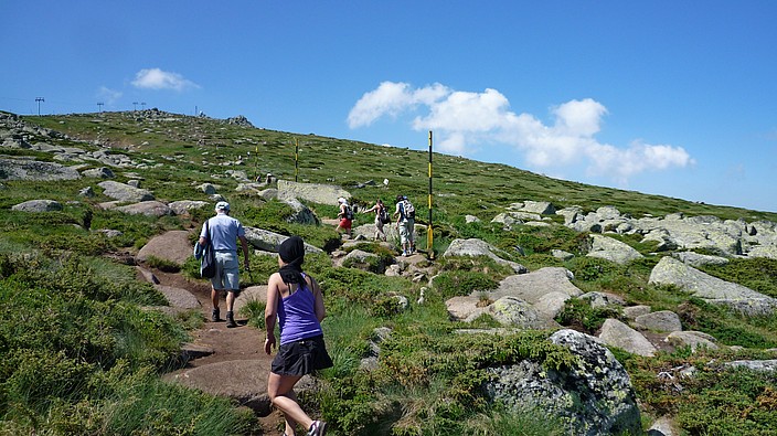Ot Hizha Aleko Do Cherni Vrh Ekskurziya Na Vitosha 1 Yuli 2012 Becho Bozho I Rumen Hizha Aleko Cherni Vrh Hizha Fizkulturnik Akademik Yarema Bozhoviya Dinamichen Generator
